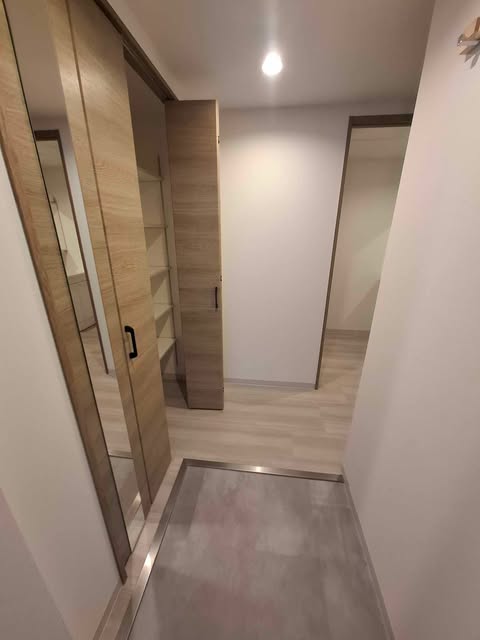 決まりました！札幌市内配達無料。中古27インチ濃紫色。